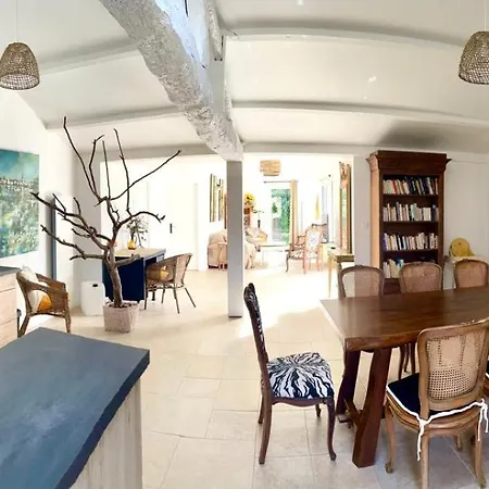 De Charme Trois Au Pied Des Marais Grand Jardin Ferienhaus