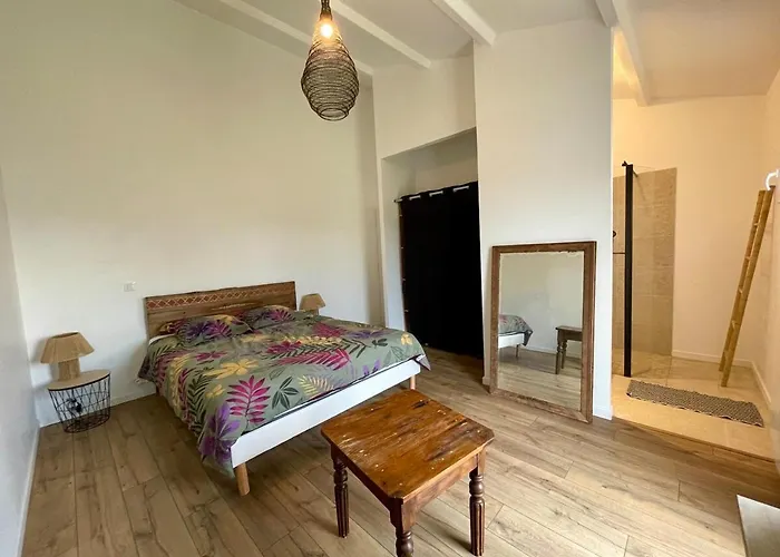 Casa vacanze De Charme Trois Au Pied Des Marais Grand Jardin